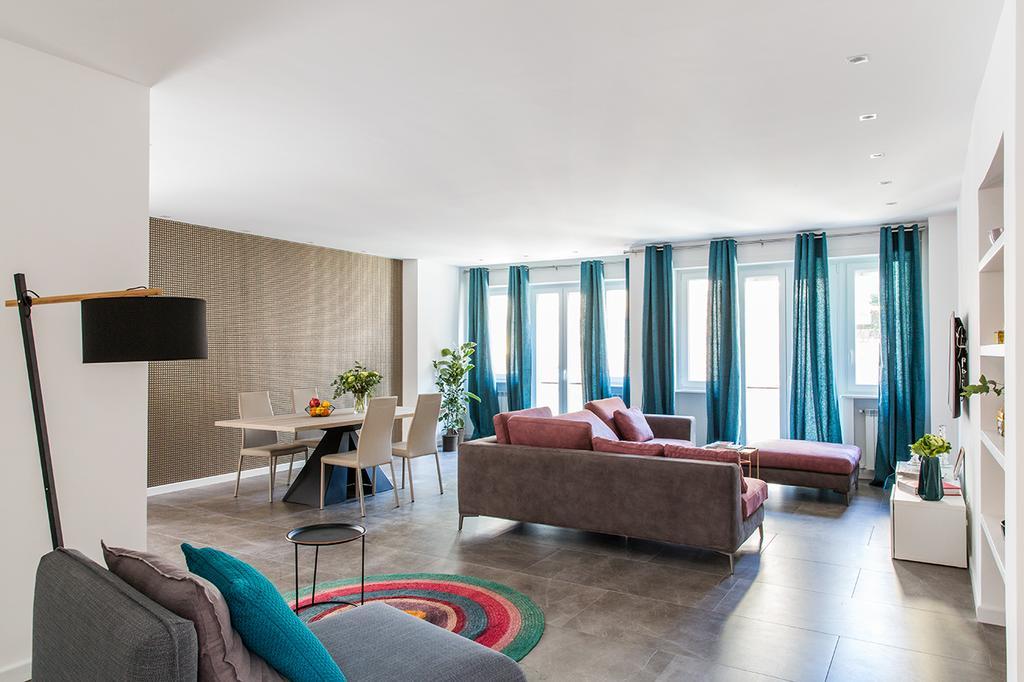 Apartment 60 Rom